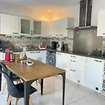 Holiday home Strasbourg - Cerf - Prive, Sauna, Borne D'arcade, Babyfoot *