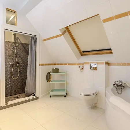 Ferienhaus Strasbourg - Cerf - Prive, Sauna, Borne D'arcade, Babyfoot *