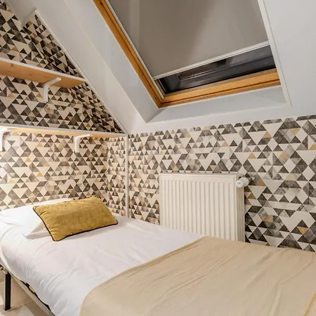 Strasbourg - Cerf - Prive, Sauna, Borne D'arcade, Babyfoot Ittenheim