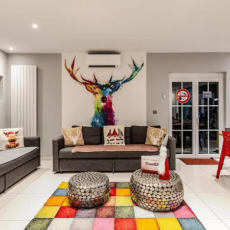 Ferienhaus Strasbourg - Cerf - Prive, Sauna, Borne D'arcade, Babyfoot *